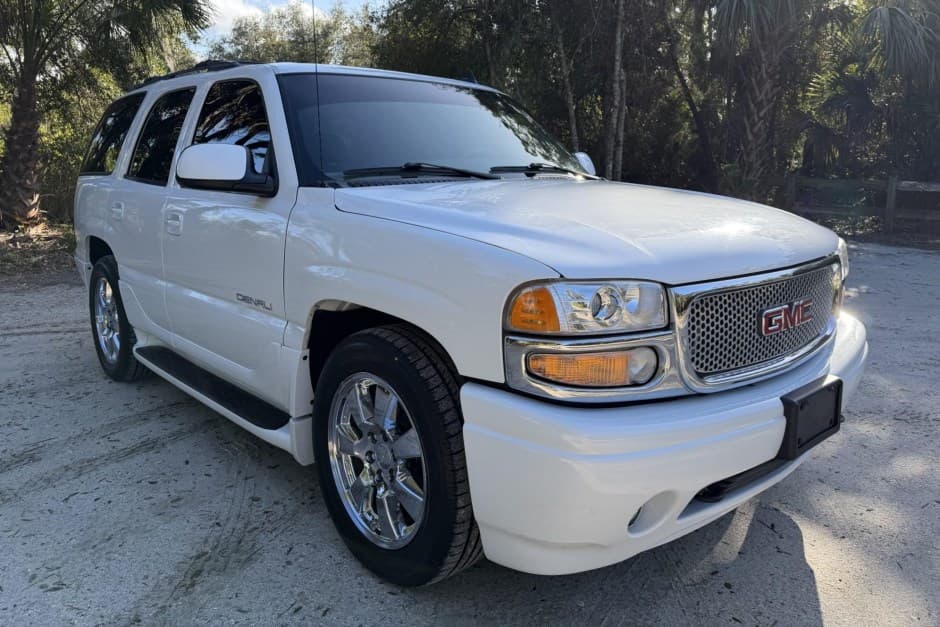 2006 GMC Yukon GMT800 sold for $16,500