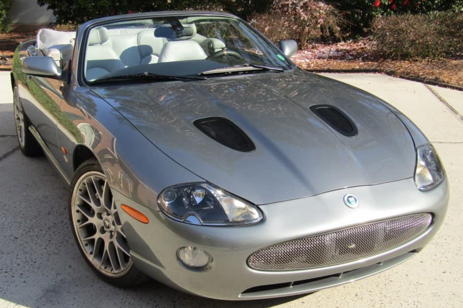 2006 Jaguar XKR sold for $15,250