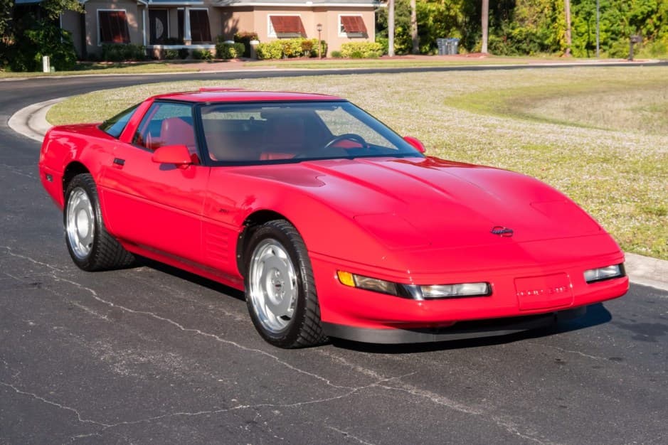1992 Chevrolet Corvette C4 ZR-1 sold for $40,500
