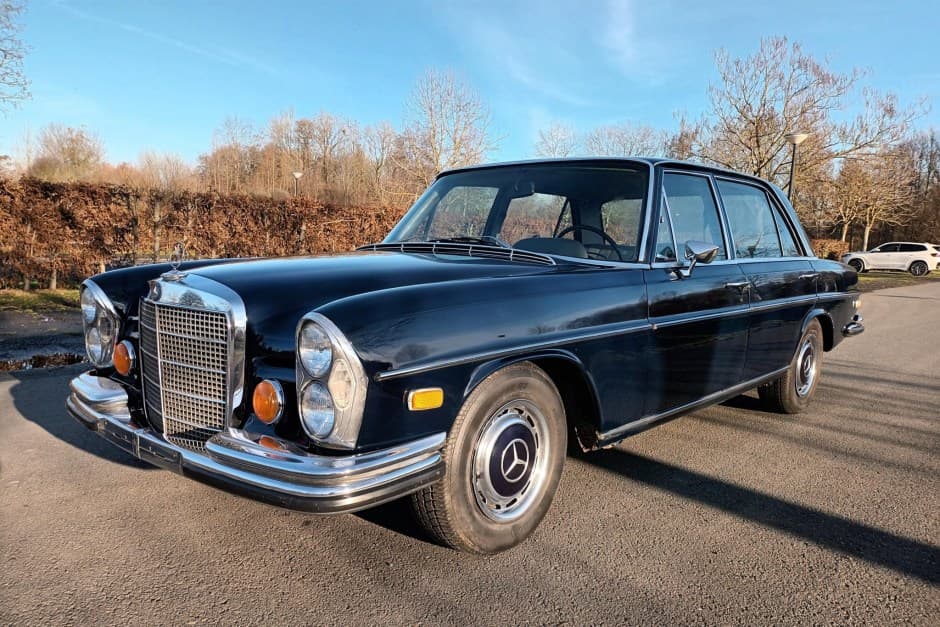 1972 Mercedes-Benz W108 & W109 sold for $0