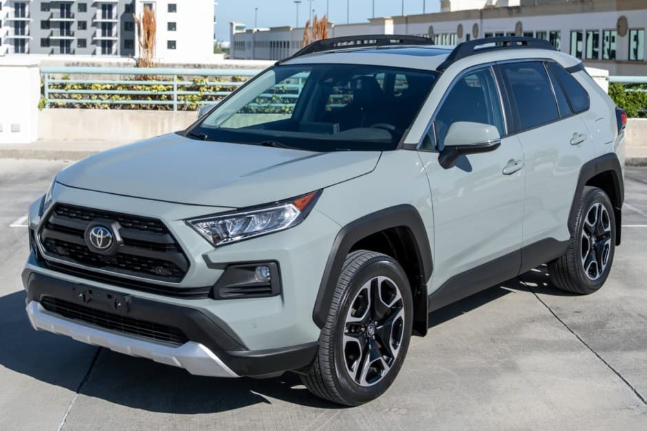 2019 Toyota RAV4 sold for $27,000