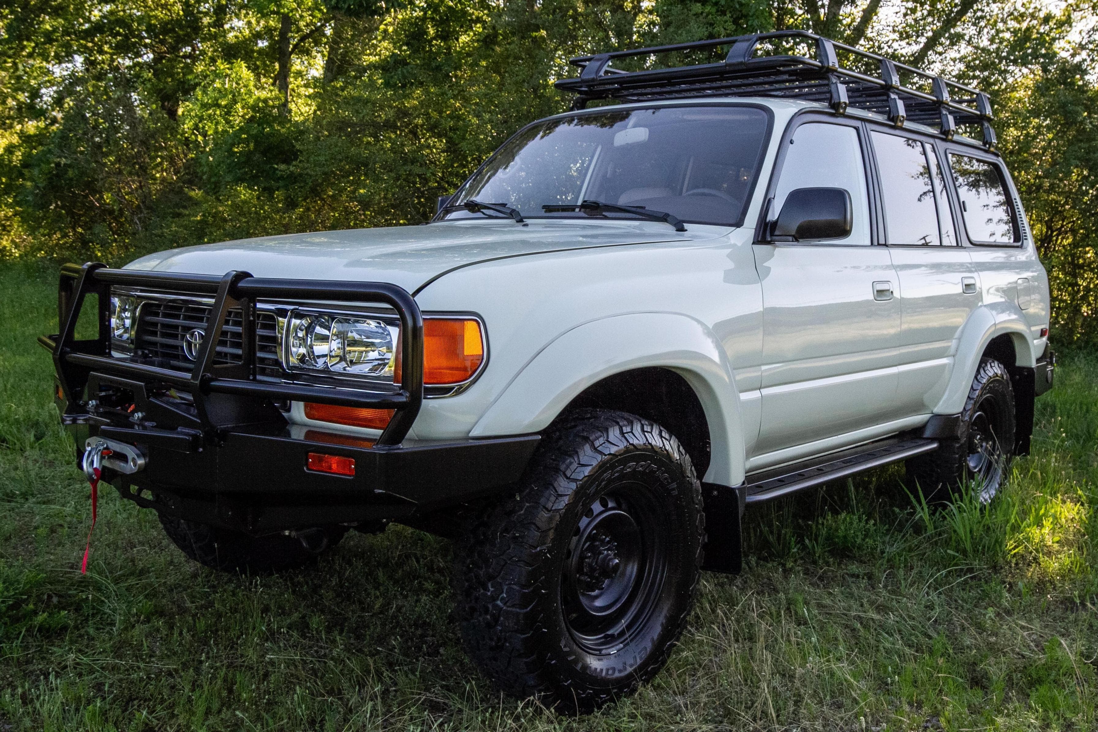 1995 Toyota Land Cruiser sold for $29,250