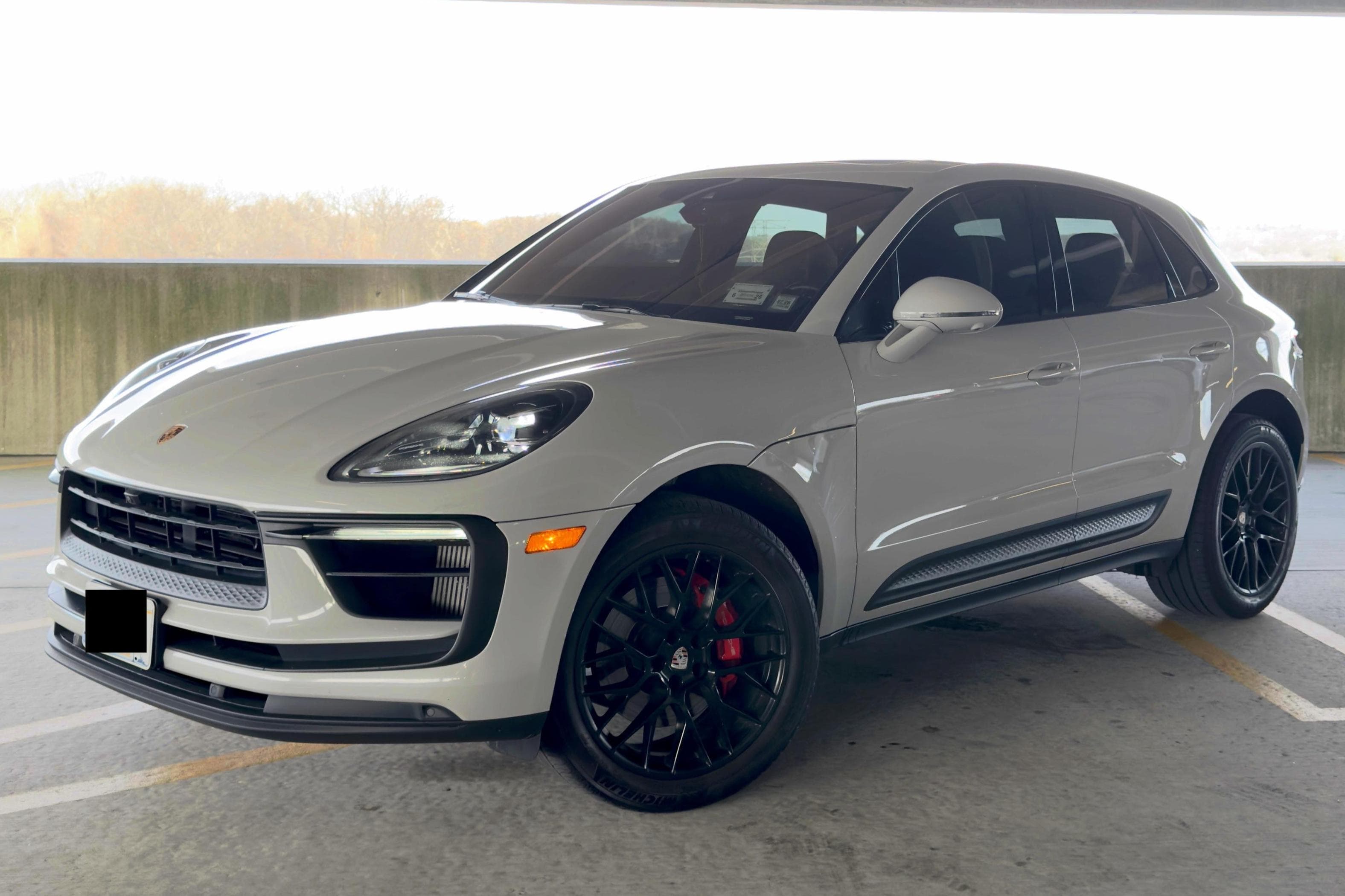 2022 Porsche Macan sold for $31,000
