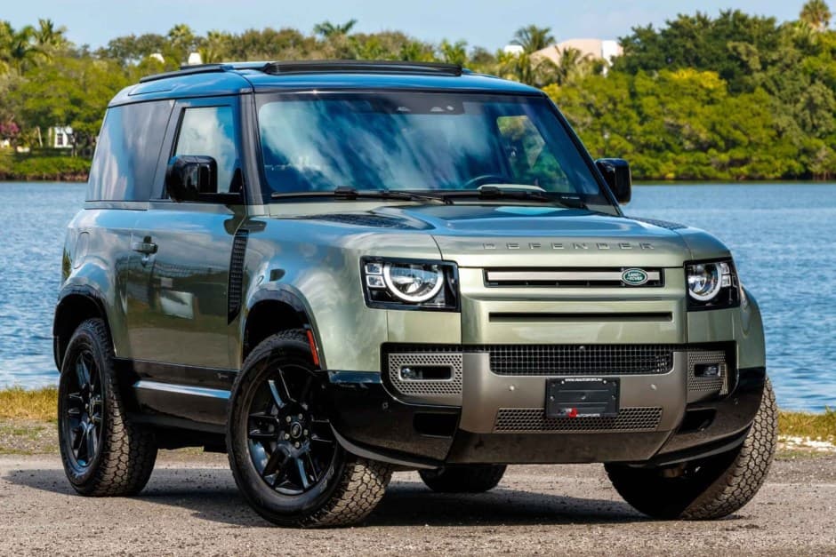 2021 Land Rover Defender L663 sold for $41,500