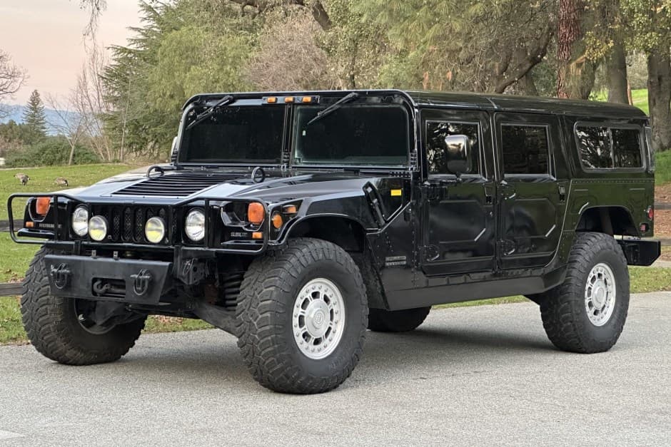 2000 Hummer H1 sold for $62,000