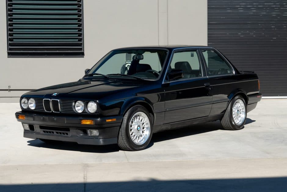 1990 BMW E30 3-Series Coupe sold for $23,000