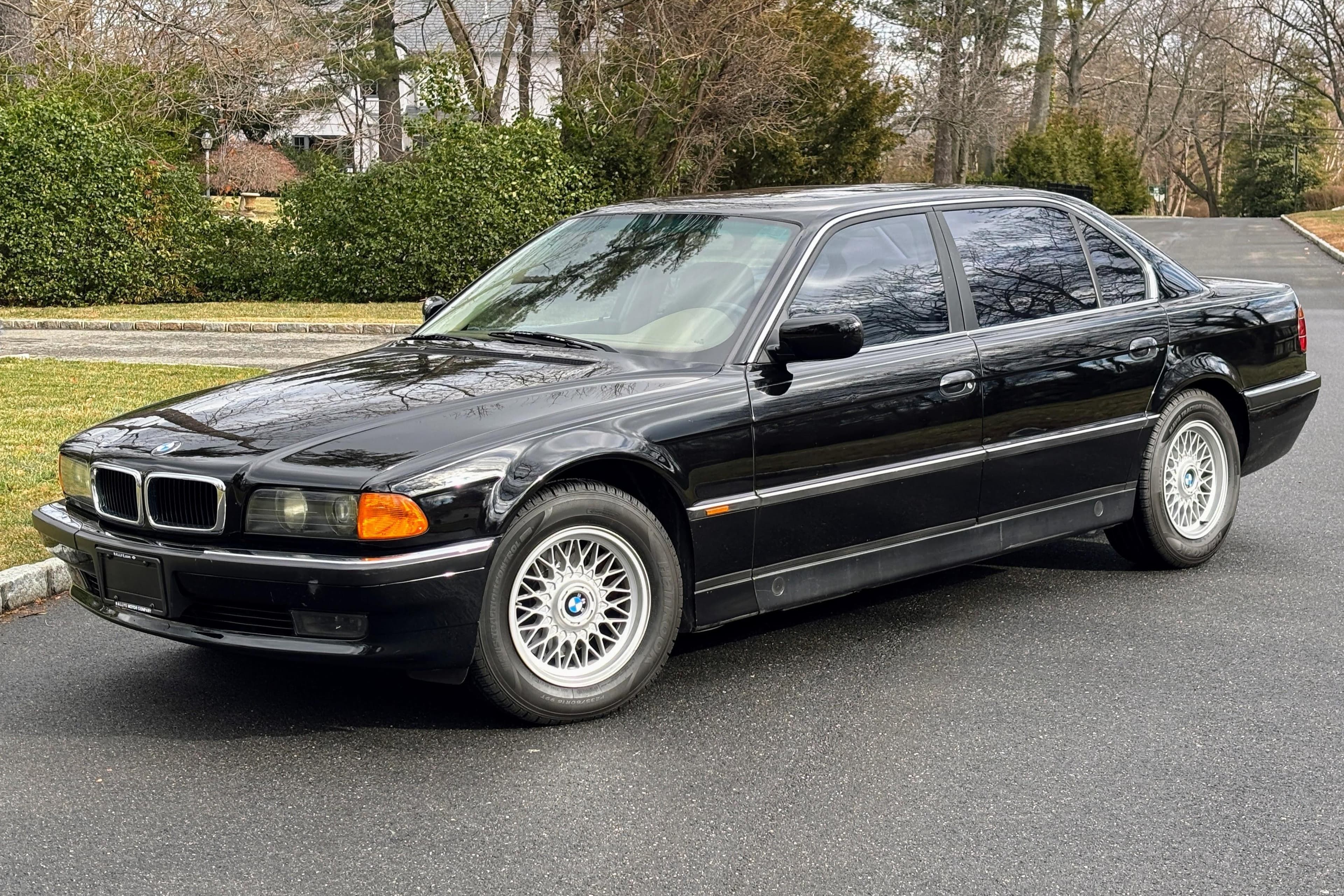 1998 BMW 7 Series sold for $7,800
