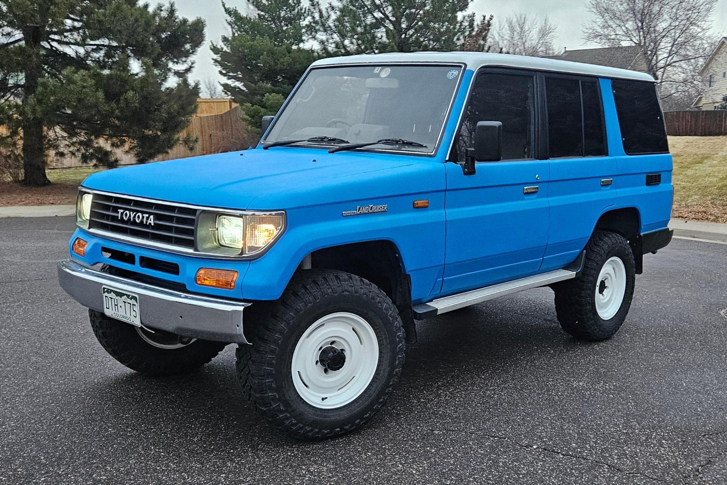 1990 Toyota Land Cruiser sold for $17,250
