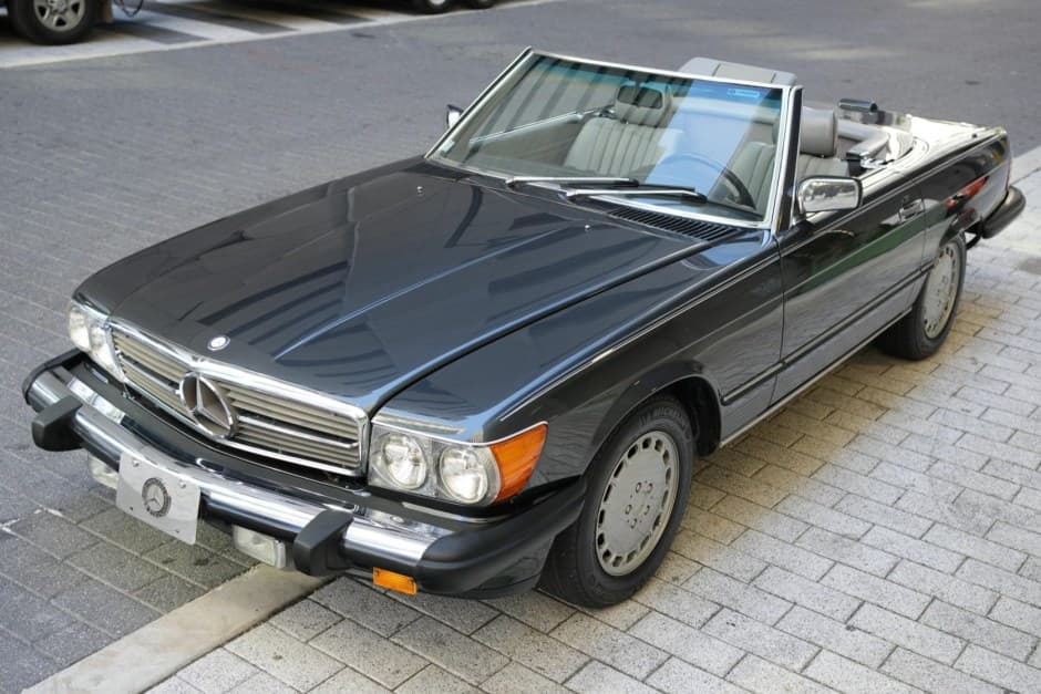1988 Mercedes-Benz R107 SL sold for $19,000