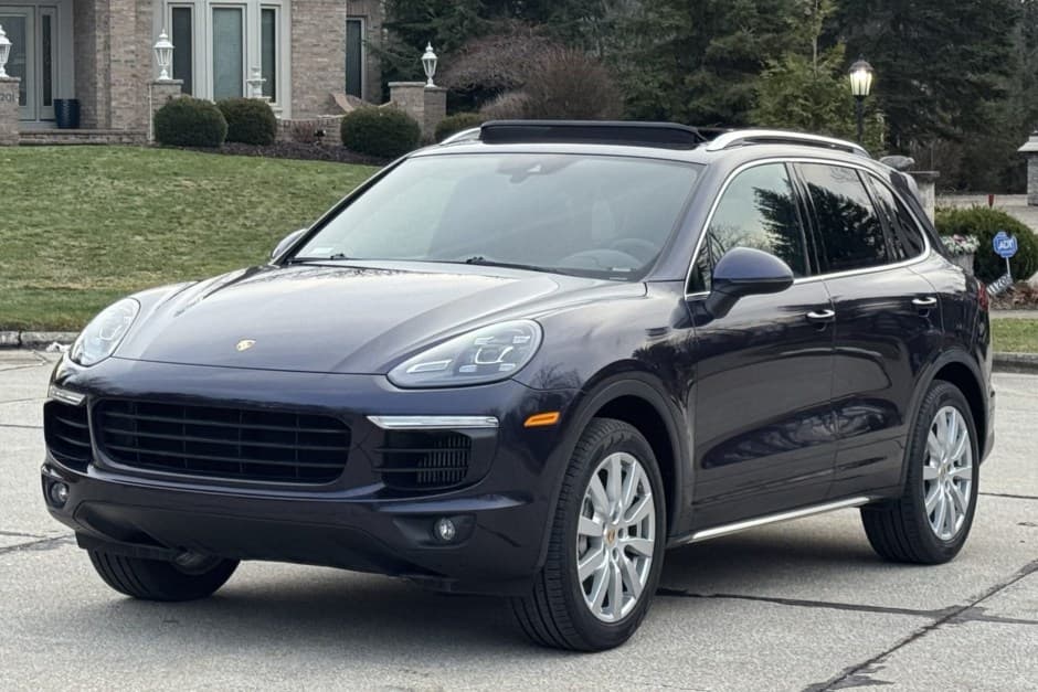 2018 Porsche 958 Cayenne (2011-2018) sold for $28,770
