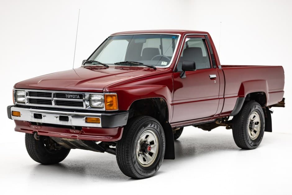 1988 Toyota Pickup (N50/N60/N70 1984-1988) sold for $12,250