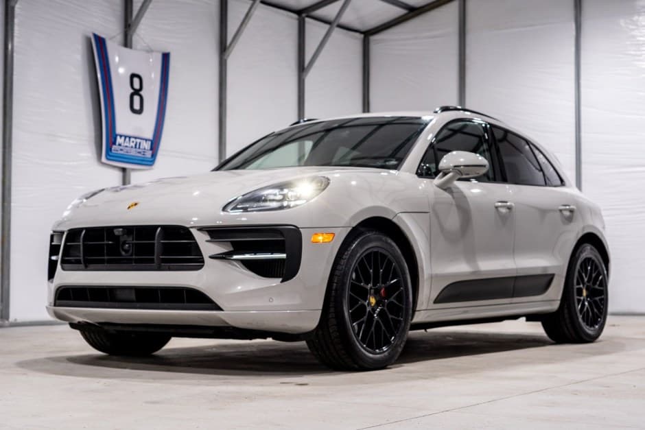 2021 Porsche Macan sold for $42,000