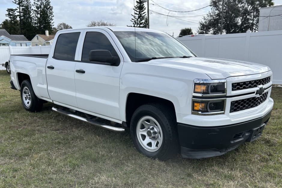 2015 Chevrolet Silverado K2XX (2014-2019) sold for $10,500