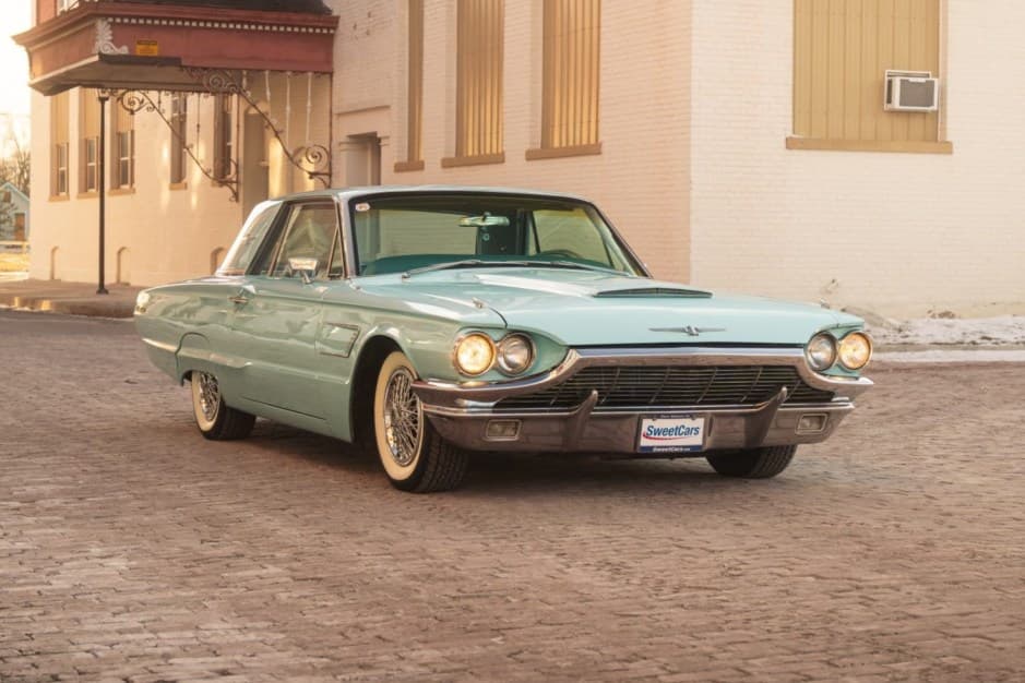 1965 Ford Thunderbird (1964-1966) sold for $17,150