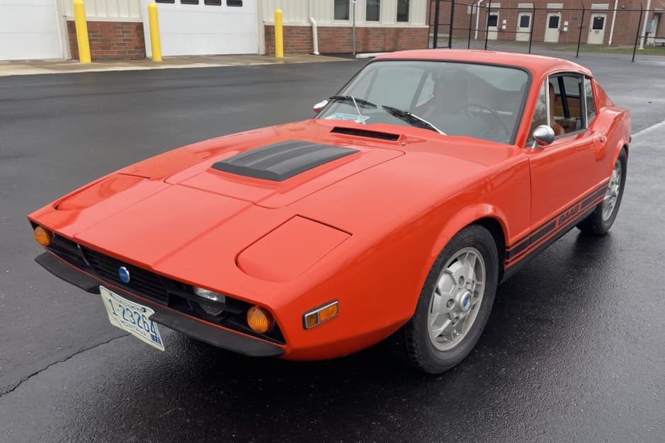 1972 Saab Sonett sold for $10,300