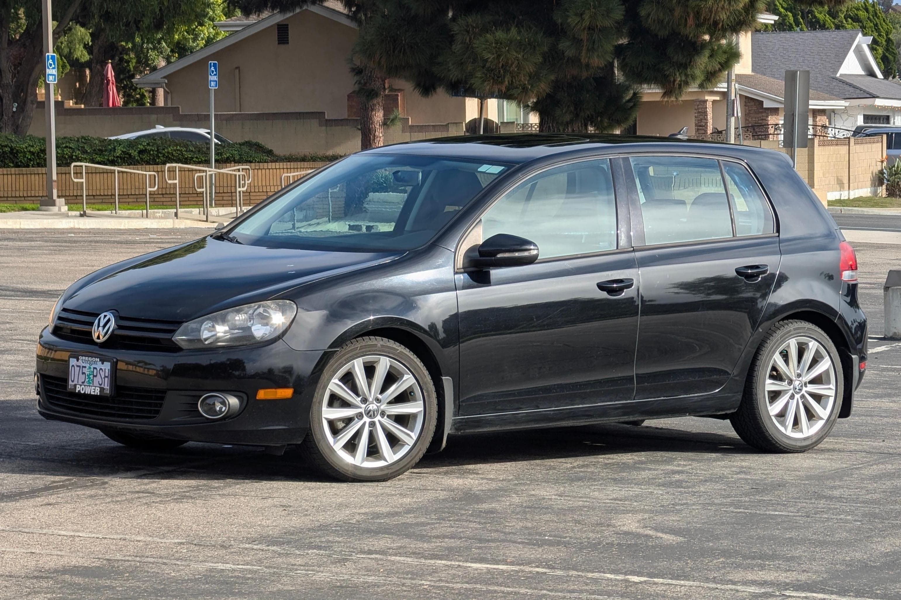 2012 Volkswagen Golf sold for $6,000