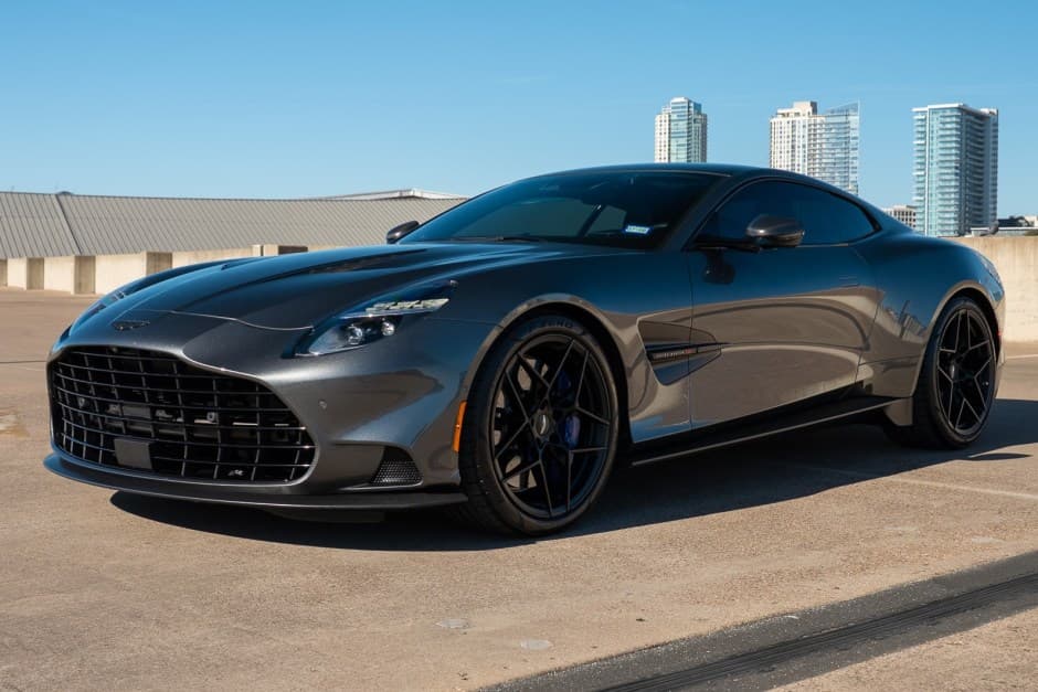 2025 Aston Martin Vanquish sold for $388,000