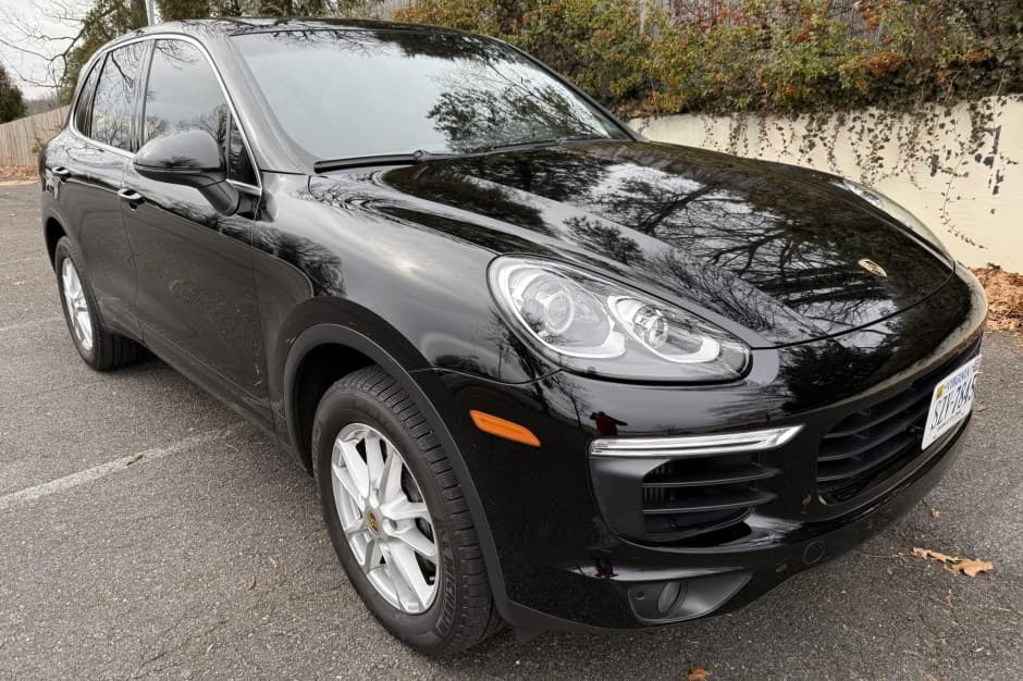 2016 Porsche 958 Cayenne (2011-2018) sold for $29,000