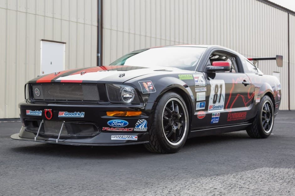 2008 Ford Mustang S197 2005-2014 sold for $32,000