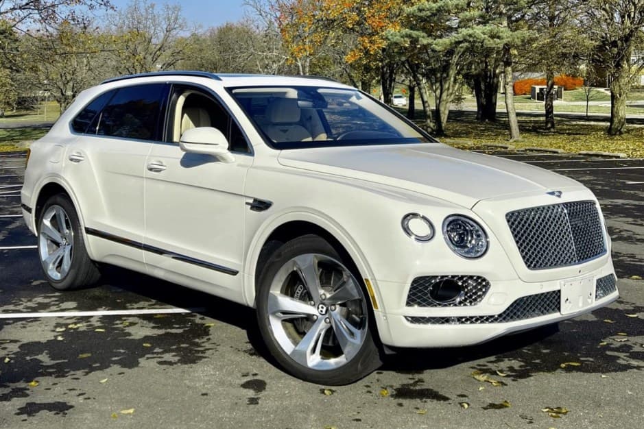2017 Bentley Bentayga sold for $62,700