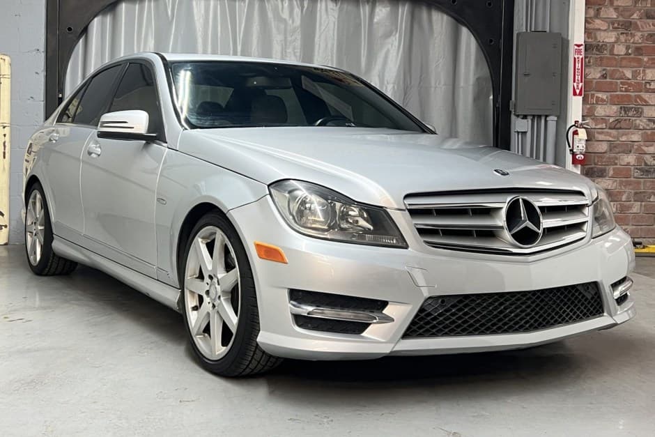 2012 Mercedes-Benz W204 C-Class sold for $6,000