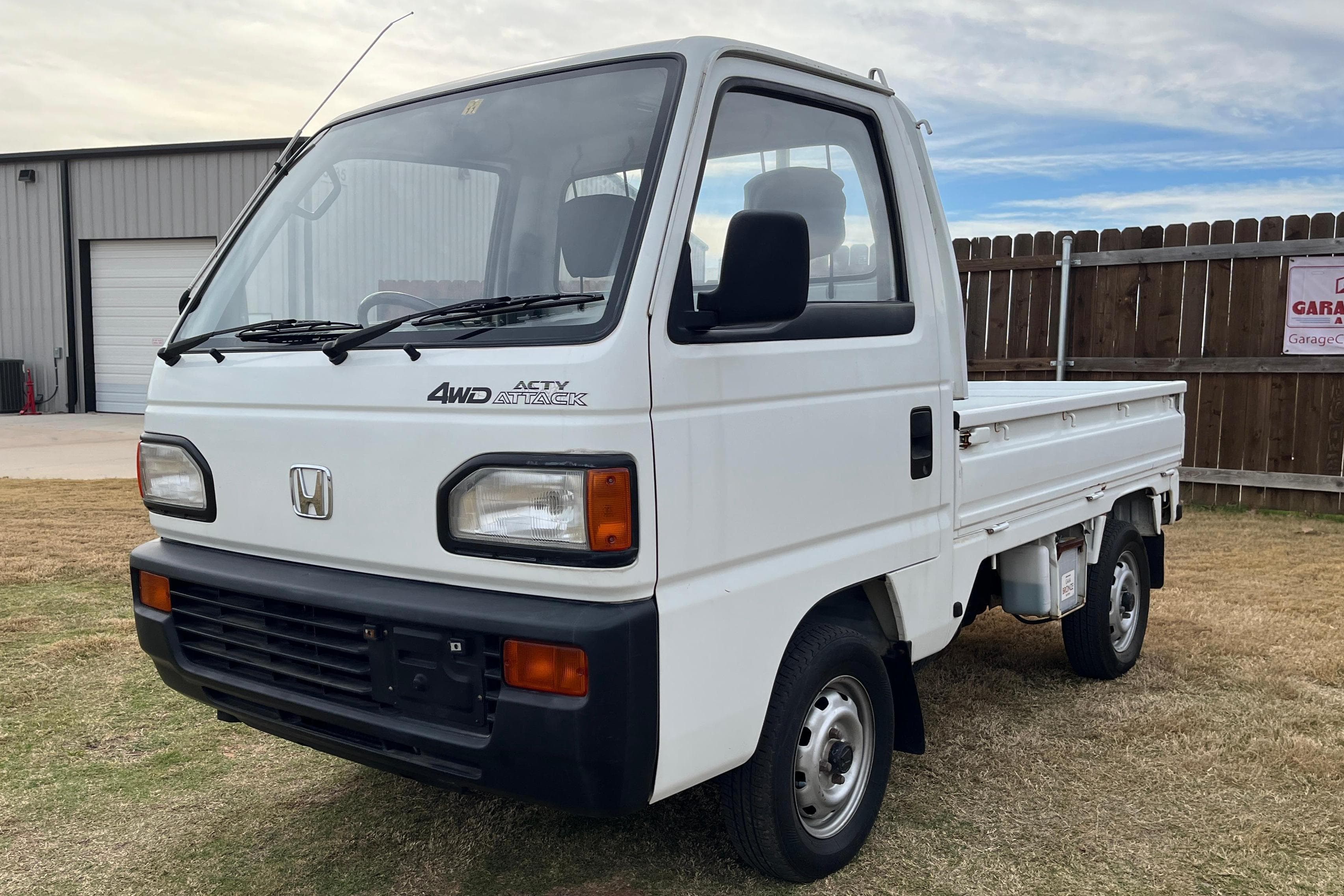 1993 Honda Acty sold for $5,600