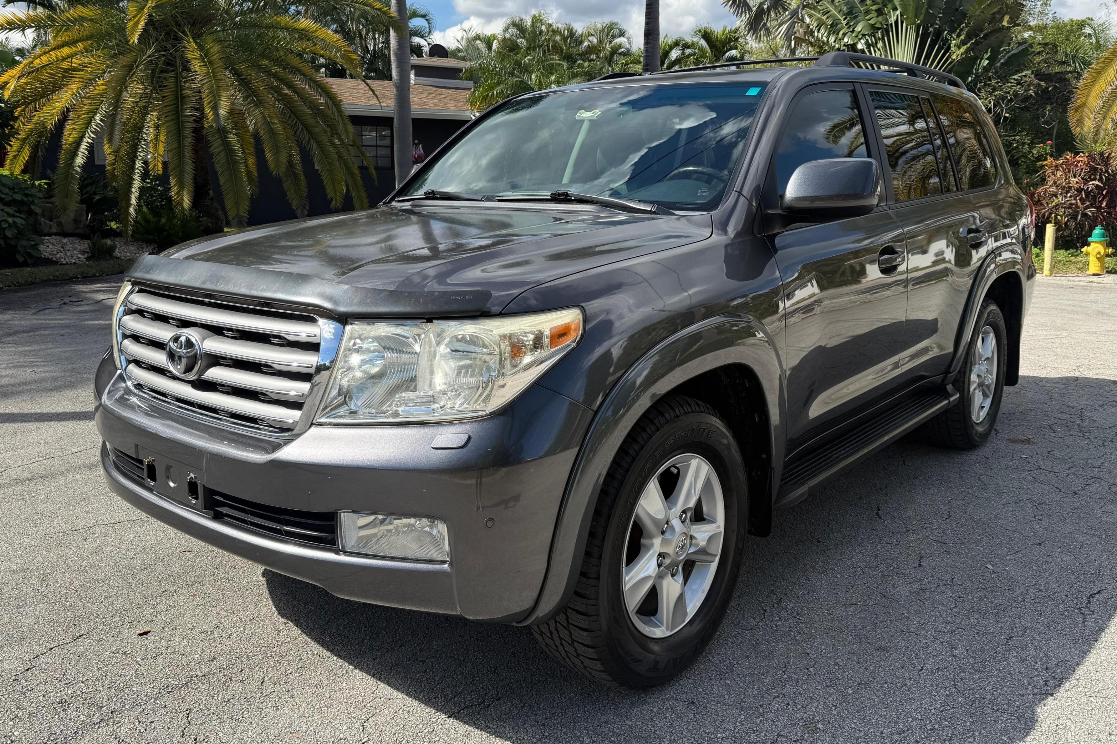 2011 Toyota Land Cruiser sold for $30,000