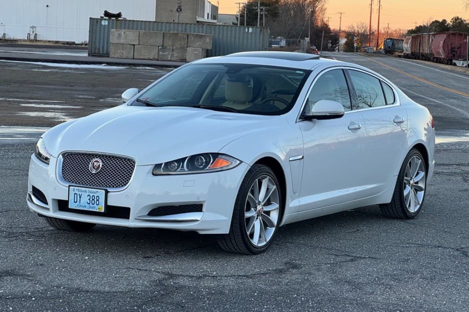 2015 Jaguar XF sold for $12,850