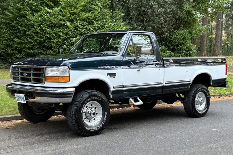 1996 Ford F-Series 1992-1997 sold for $31,000