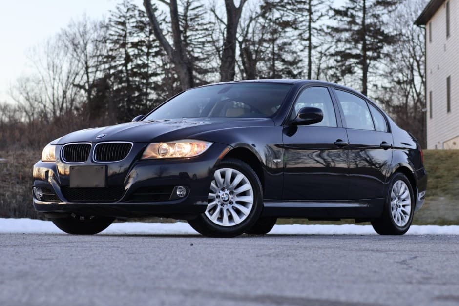 2009 BMW E90 3-Series Sedan sold for $10,750