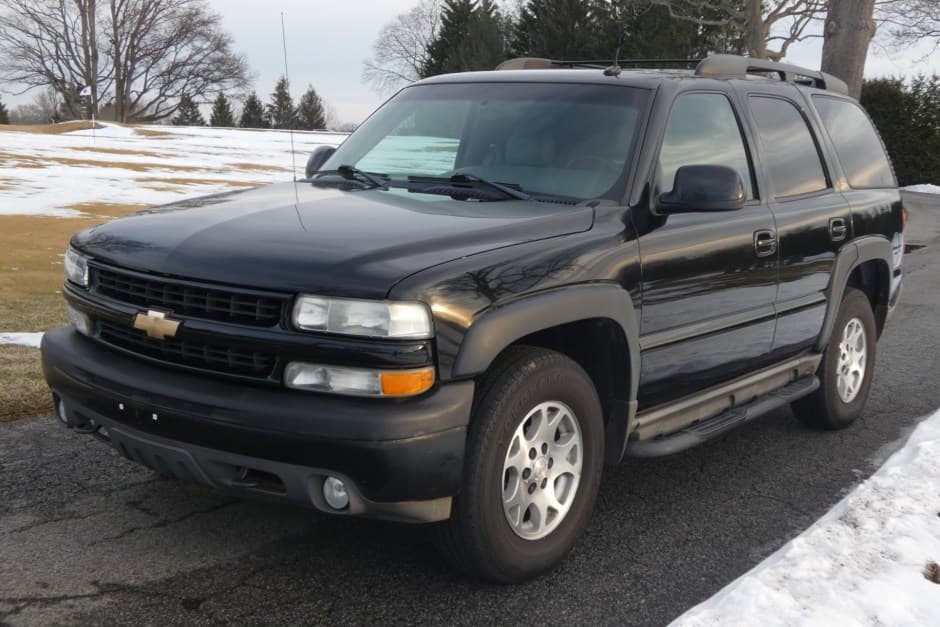 2003 Chevrolet Tahoe GMT800 sold for $10,327