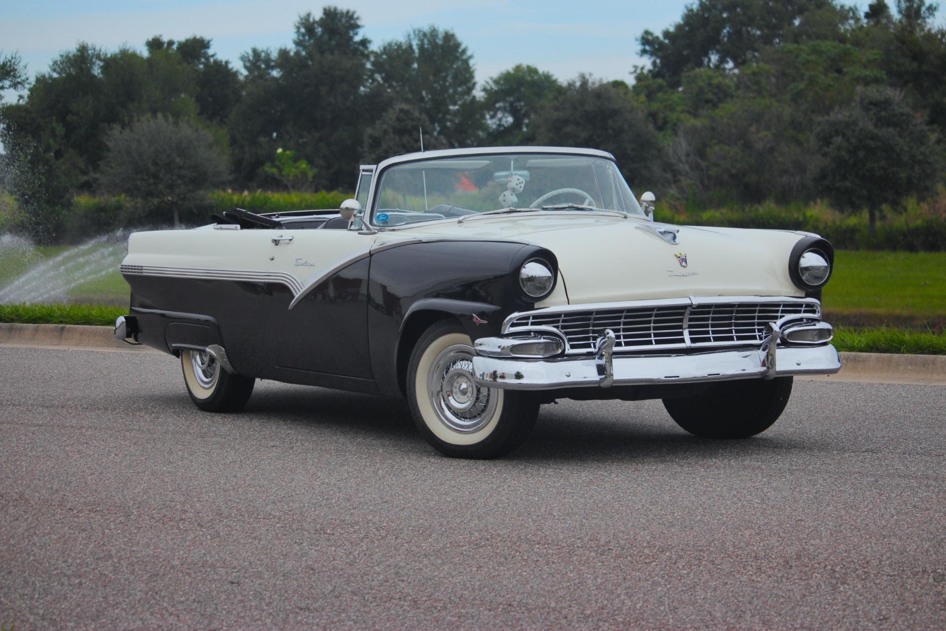 1956 Ford Fairlane Sunliner Convertible sold for $42,000
