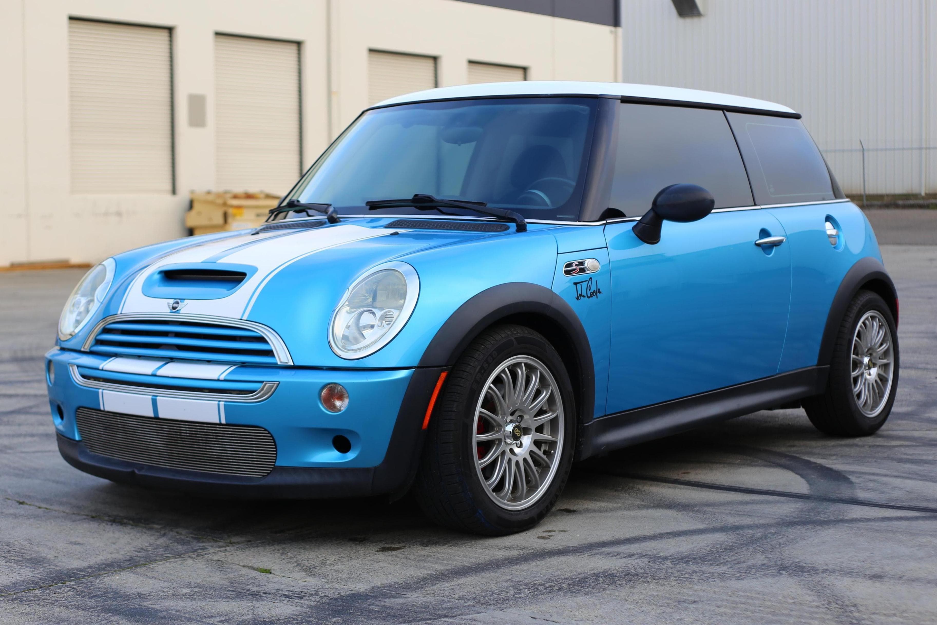 2003 MINI Cooper sold for $5,600