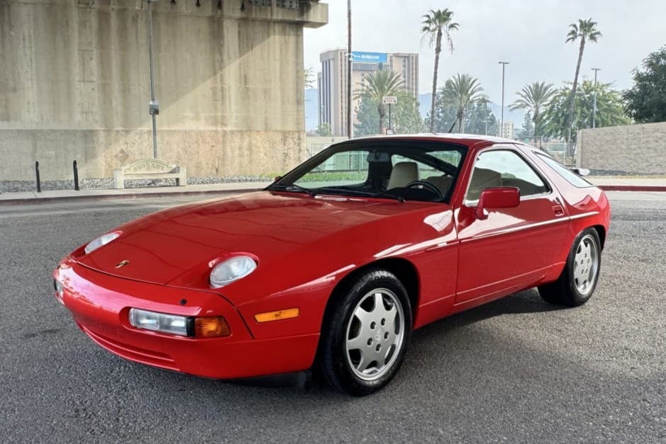 1991 Porsche 928 sold for $53,500