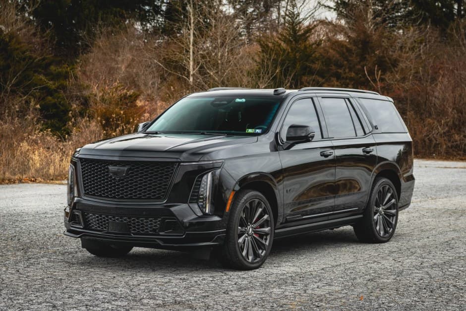 2025 Cadillac Escalade T1XL (2021-) sold for $232,000