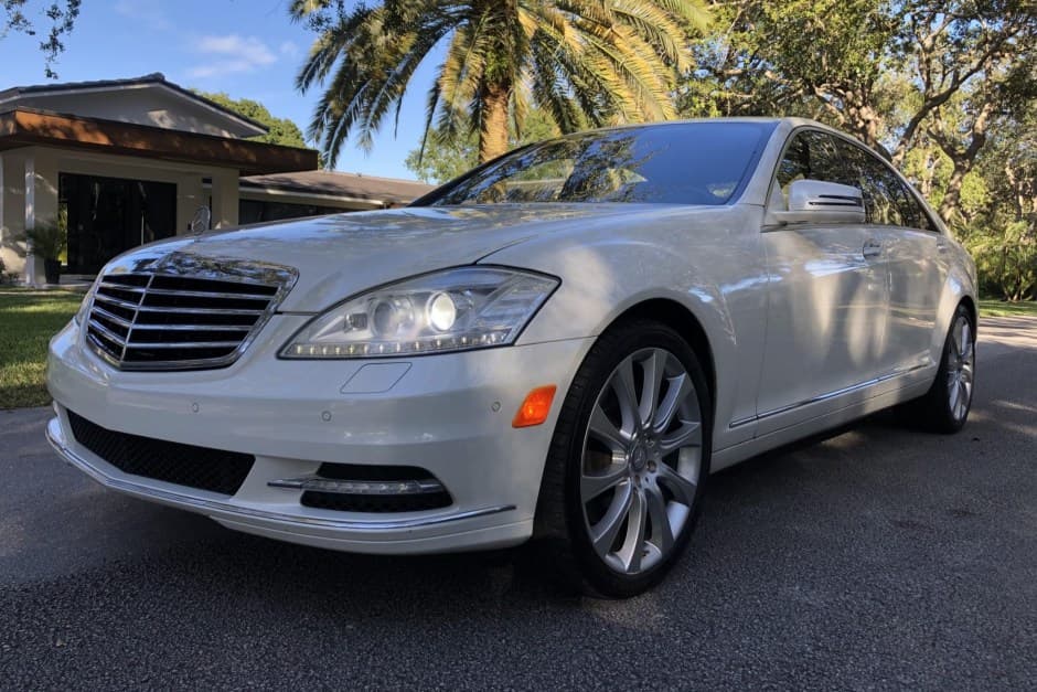 2013 Mercedes-Benz W221 S-Class sold for $12,288