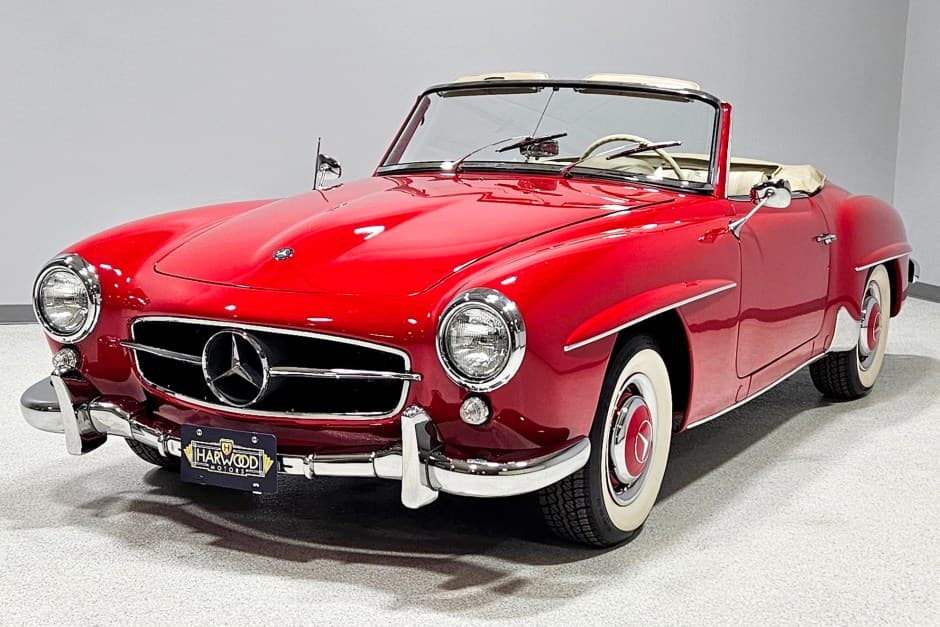 1958 Mercedes-Benz 190SL sold for $90,000