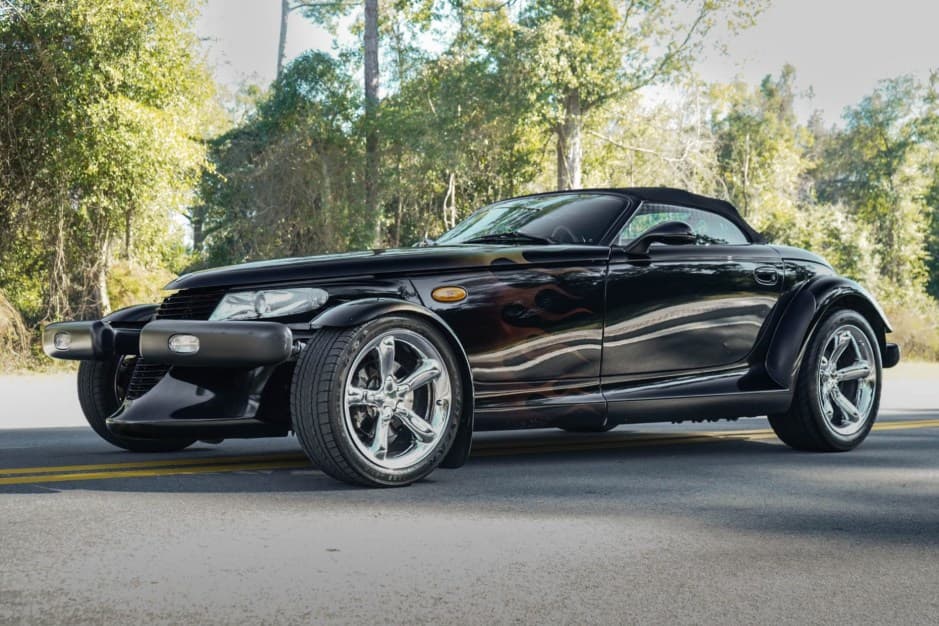 2000 Plymouth Prowler sold for $23,111