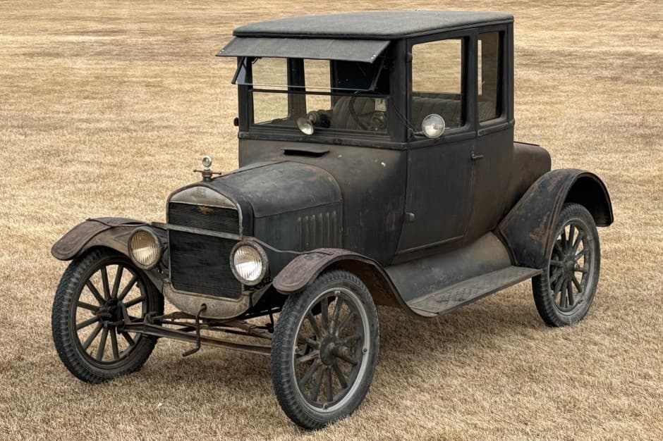 1924 Ford  sold for $27,000