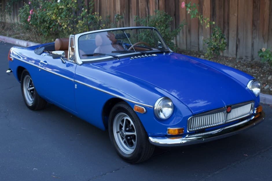 1975 MG MGB sold for $8,000