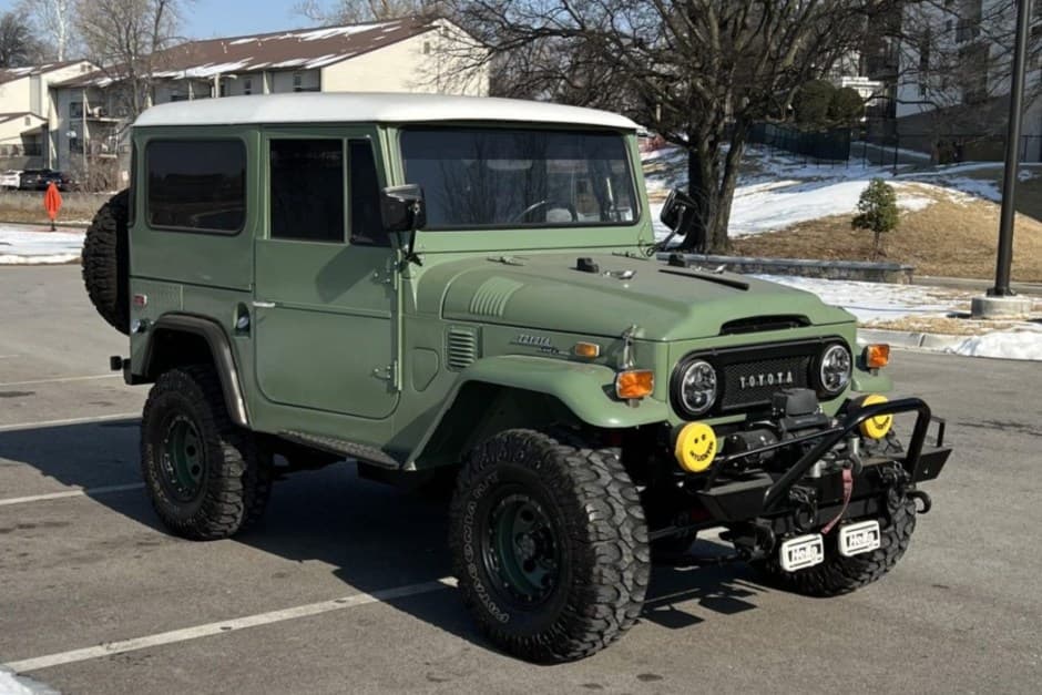 1971 Toyota Land Cruiser FJ40 sold for $35,000