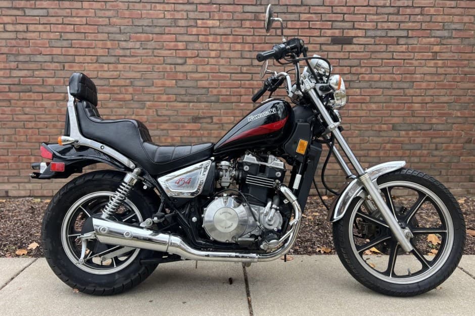 1985 Kawasaki  sold for $2,550