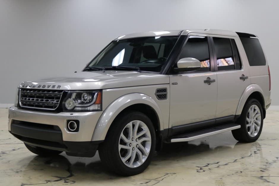 2016 Land Rover LR4 sold for $9,200