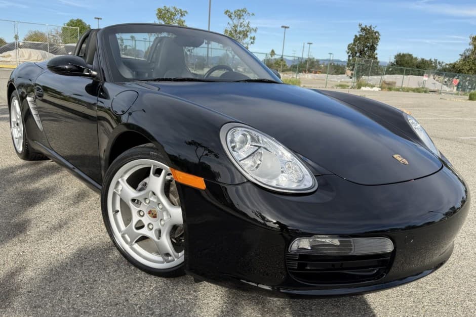 2005 Porsche 987 Boxster sold for $22,611