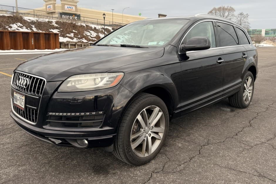 2013 Audi Q7 sold for $10,649
