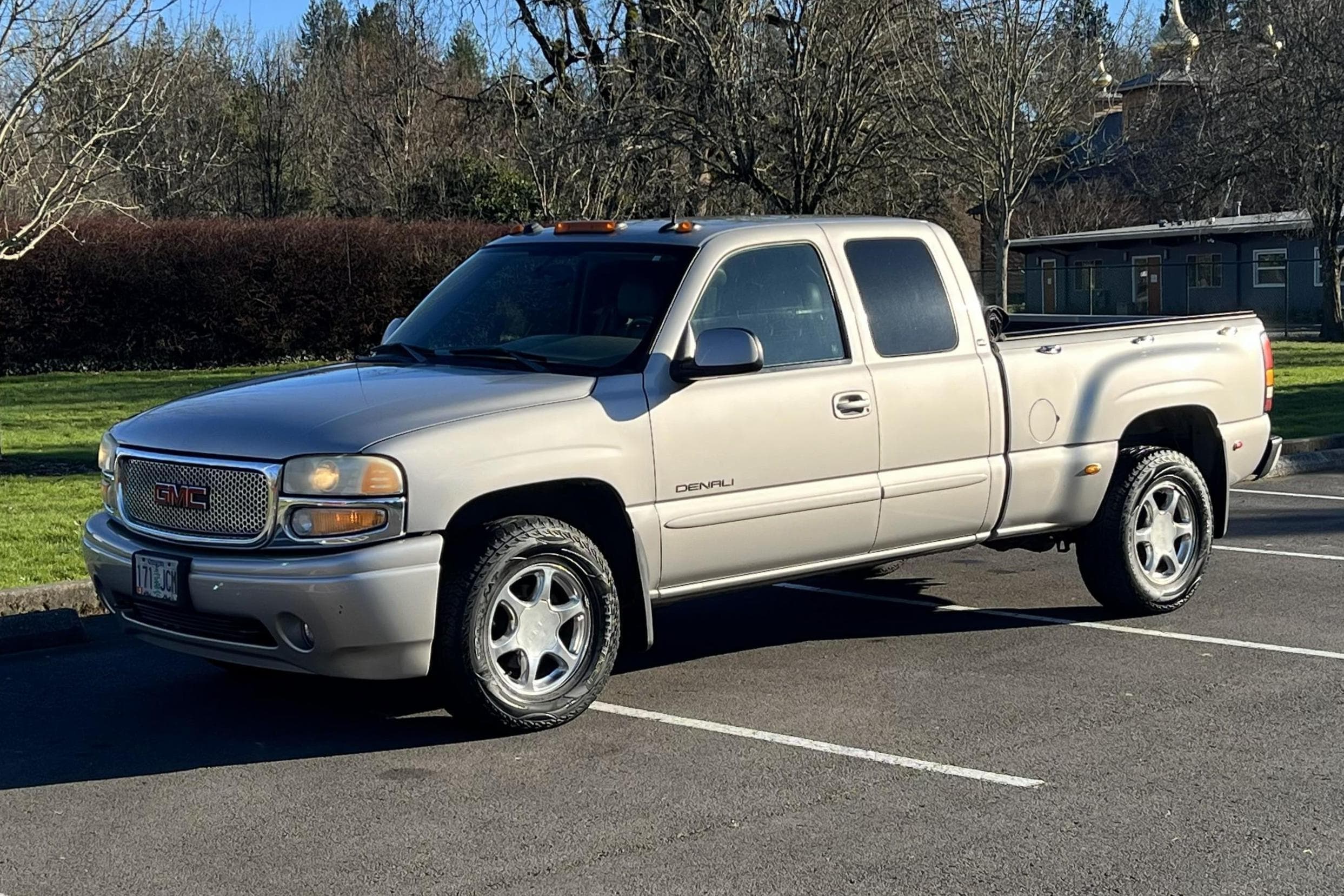 2004 GMC Sierra sold for $9,700