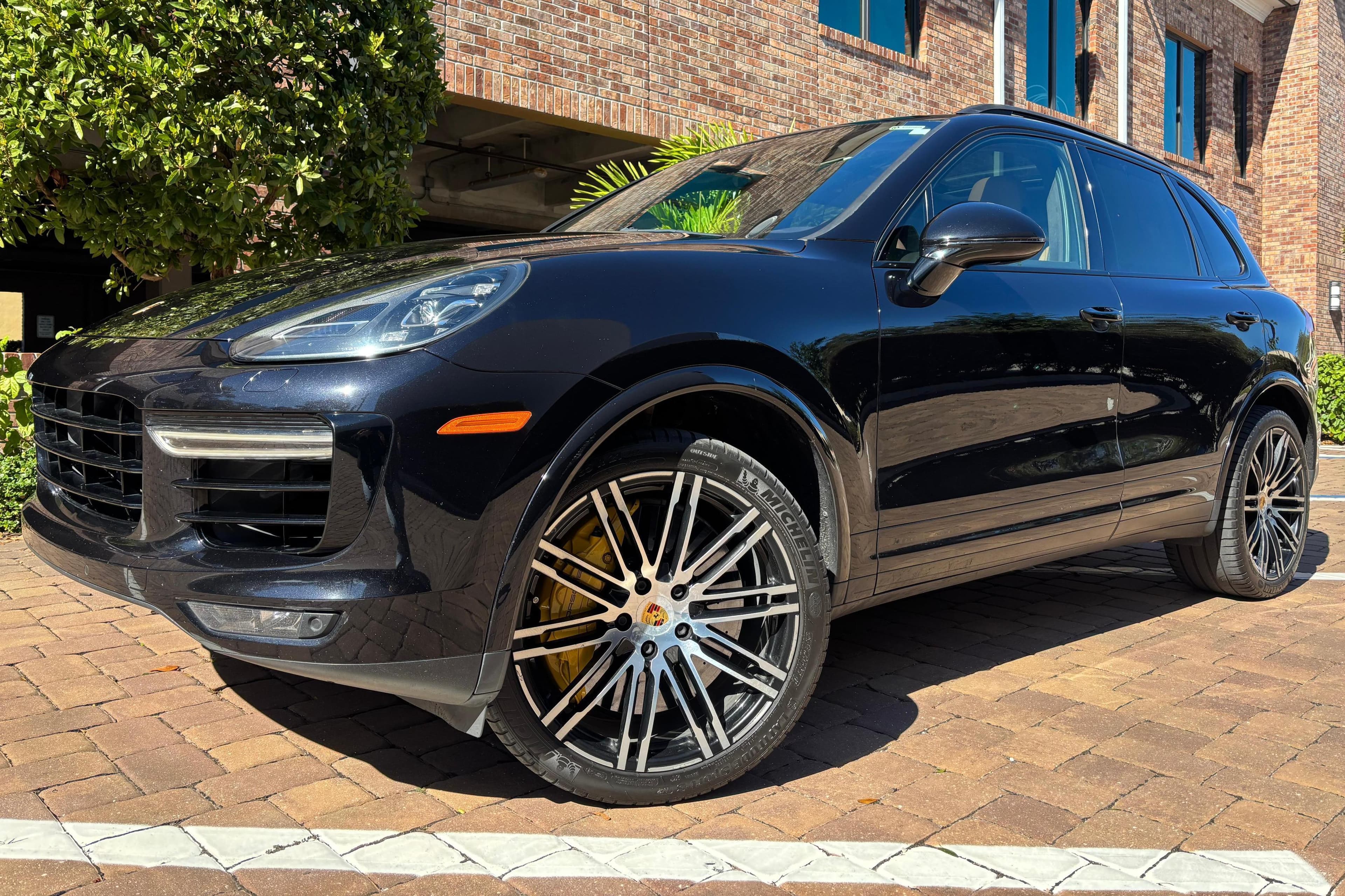 2016 Porsche Cayenne sold for $23,000