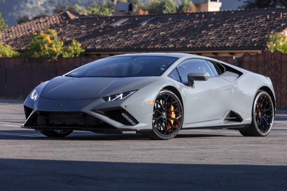 2022 Lamborghini Huracán sold for $279,000
