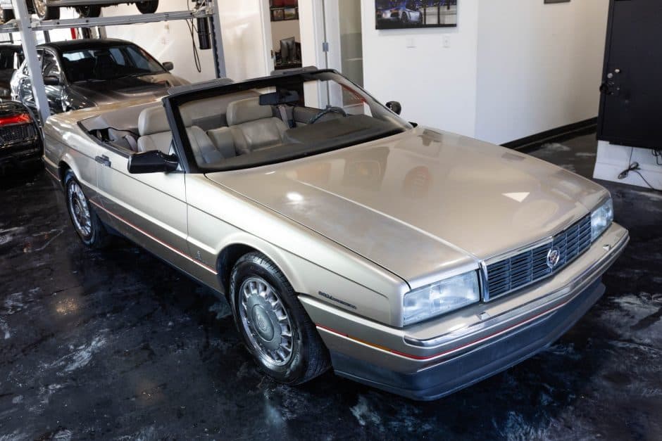 1993 Cadillac Allanté sold for $8,444