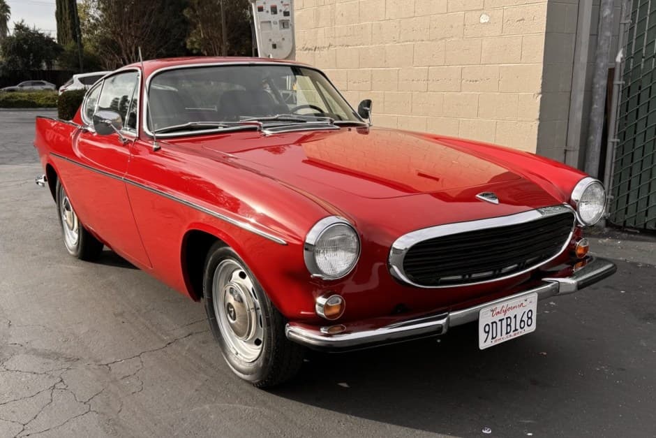 1968 Volvo P1800/1800 sold for $40,000